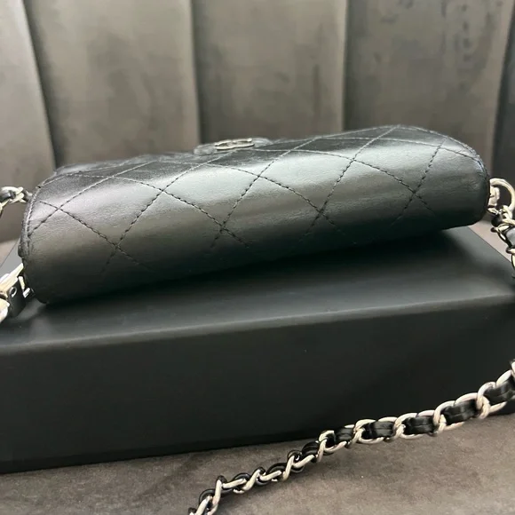 Reserved-CHANEL Matelasse gusseted flap wallet - Picture 9 of 17